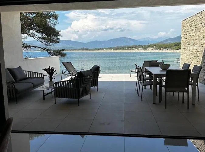 Neuve Le Galatee Pied Dans L'eau