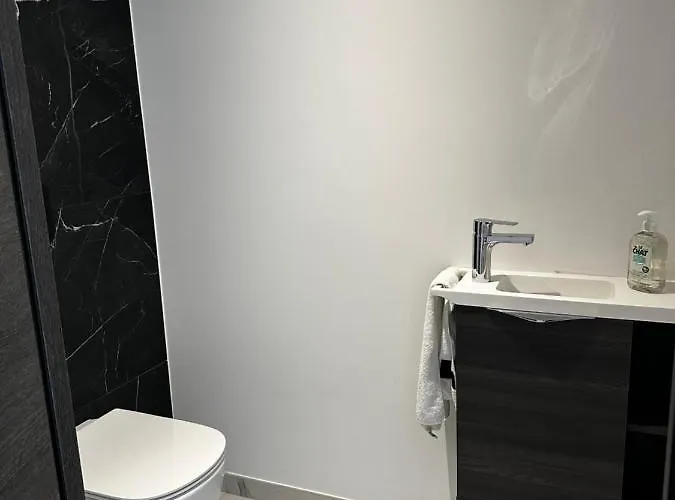 Neuve Le Galatee Pied Dans L'eau