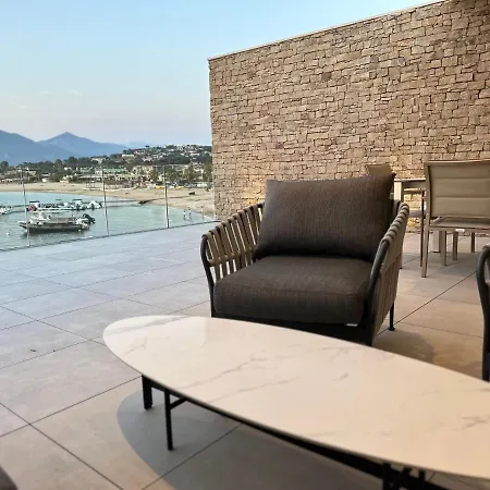 Neuve Le Galatee Pied Dans L'eau Porticcio (Corsica)