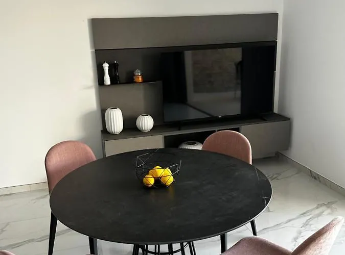 Neuve Le Galatee Pied Dans L'eau Porticcio (Corsica)