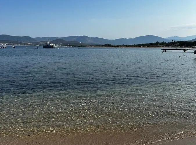 Neuve Le Galatee Pied Dans L'eau Lägenhet