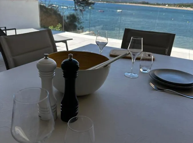 Neuve Le Galatee Pied Dans L'eau Porticcio (Corsica)
